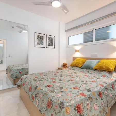Mountain & Ocean Oasis דירה *